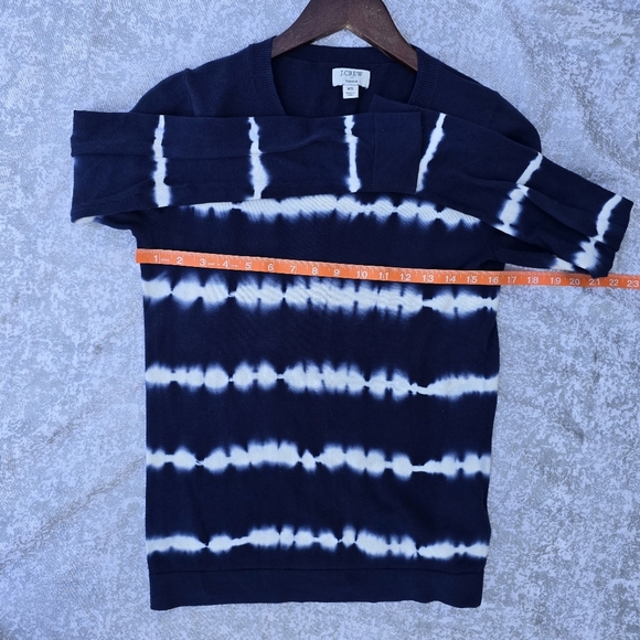 Cotton.Slim fit.Hits at hip.Machine wash. - Picture 6 of 7